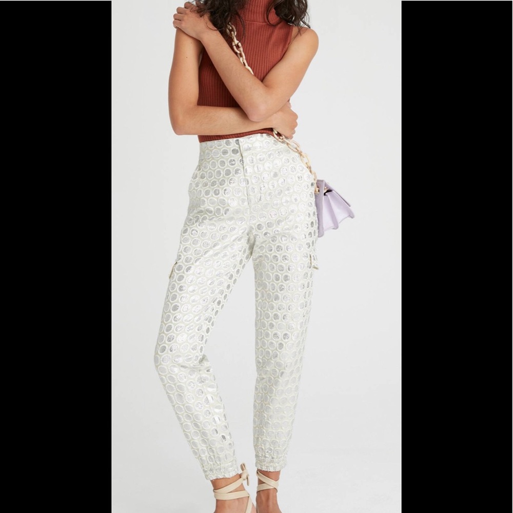 - Anthropologie Cargo Pant NWT Sz XS Fits 28 to 30 waist. (Stretches)